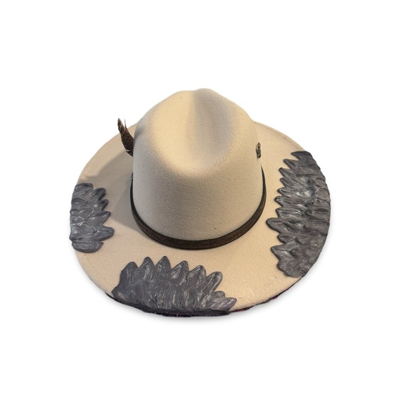 Purple Lilac custom painted hat - Picture 5 of 5